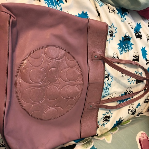 Purple coach bag in good condition